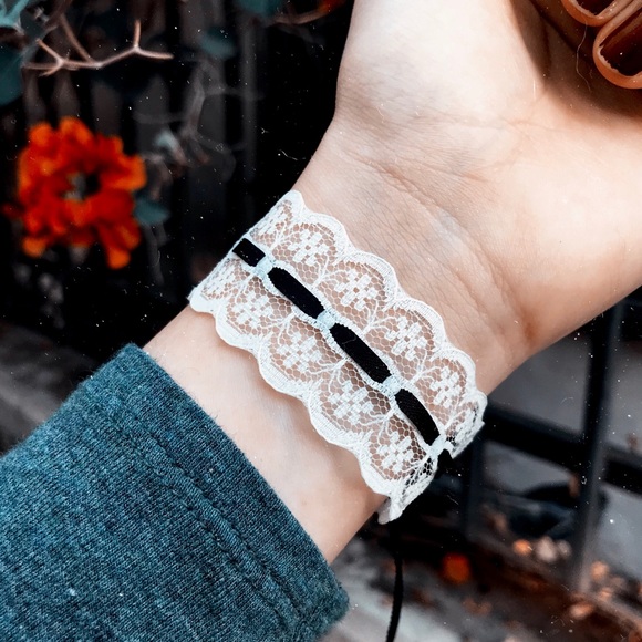 Handmade by me! Jewelry - $4 BUNDLED🌿 Vintage White Lace Bracelet